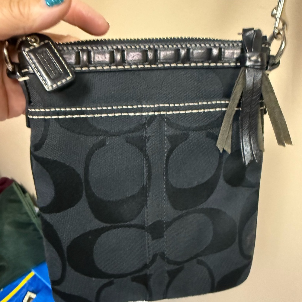 Coach Stylish Black and White Crossbody Bag - Picture 2 of 7